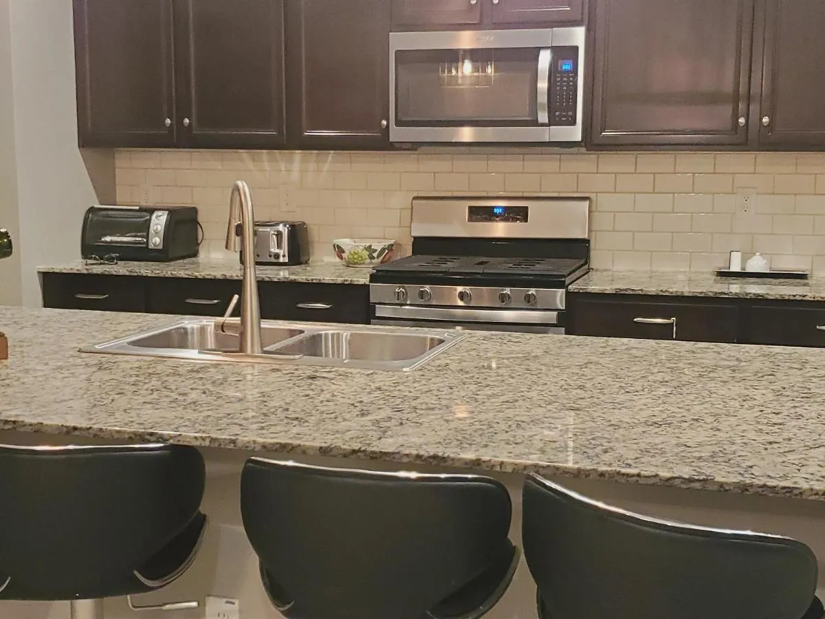 Homestay Adventure Short Term Stays - Southgate Ave Phoenix