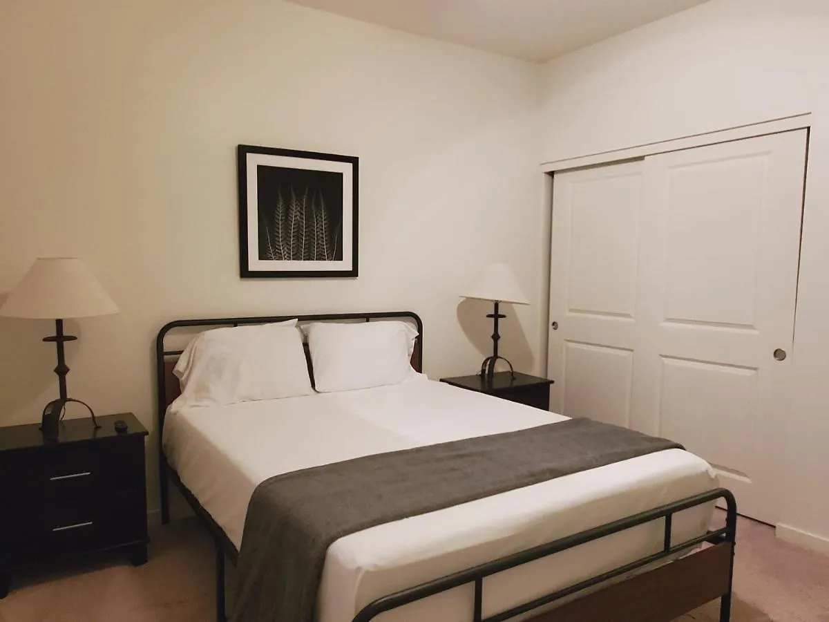 Adventure Short Term Stays - Southgate Ave Phoenix Homestay